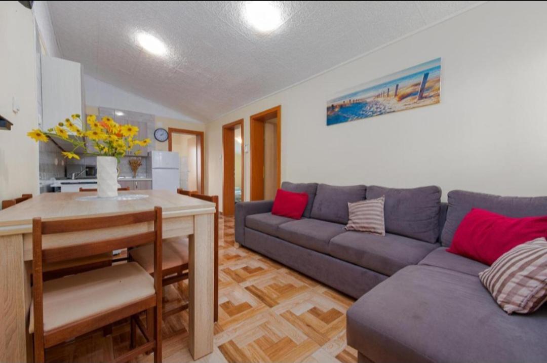 Apartman Zlata Vir Εξωτερικό φωτογραφία