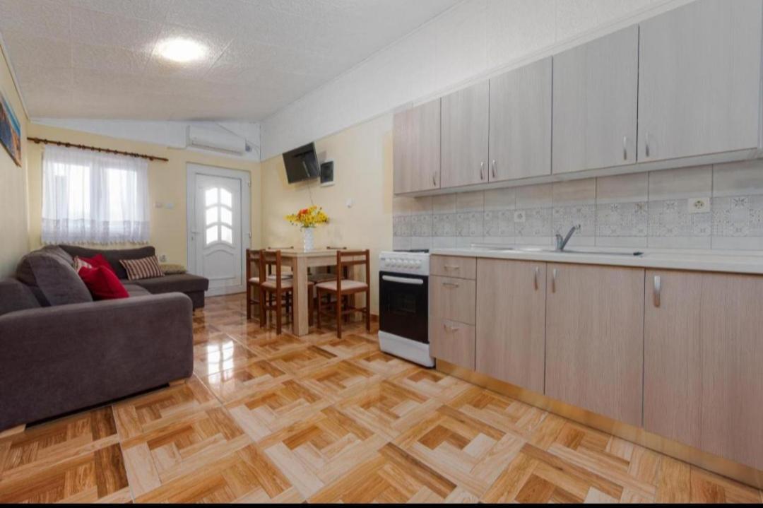 Apartman Zlata Vir Εξωτερικό φωτογραφία